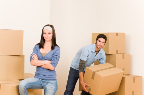 Local removal van service for Enfieldtown streets