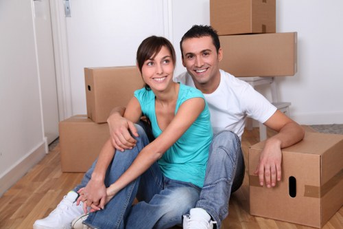 Local removal van service for flats and houses in Enfieldtown