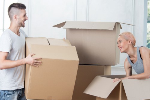 Preparation checklist for a move with van service in Enfieldtown